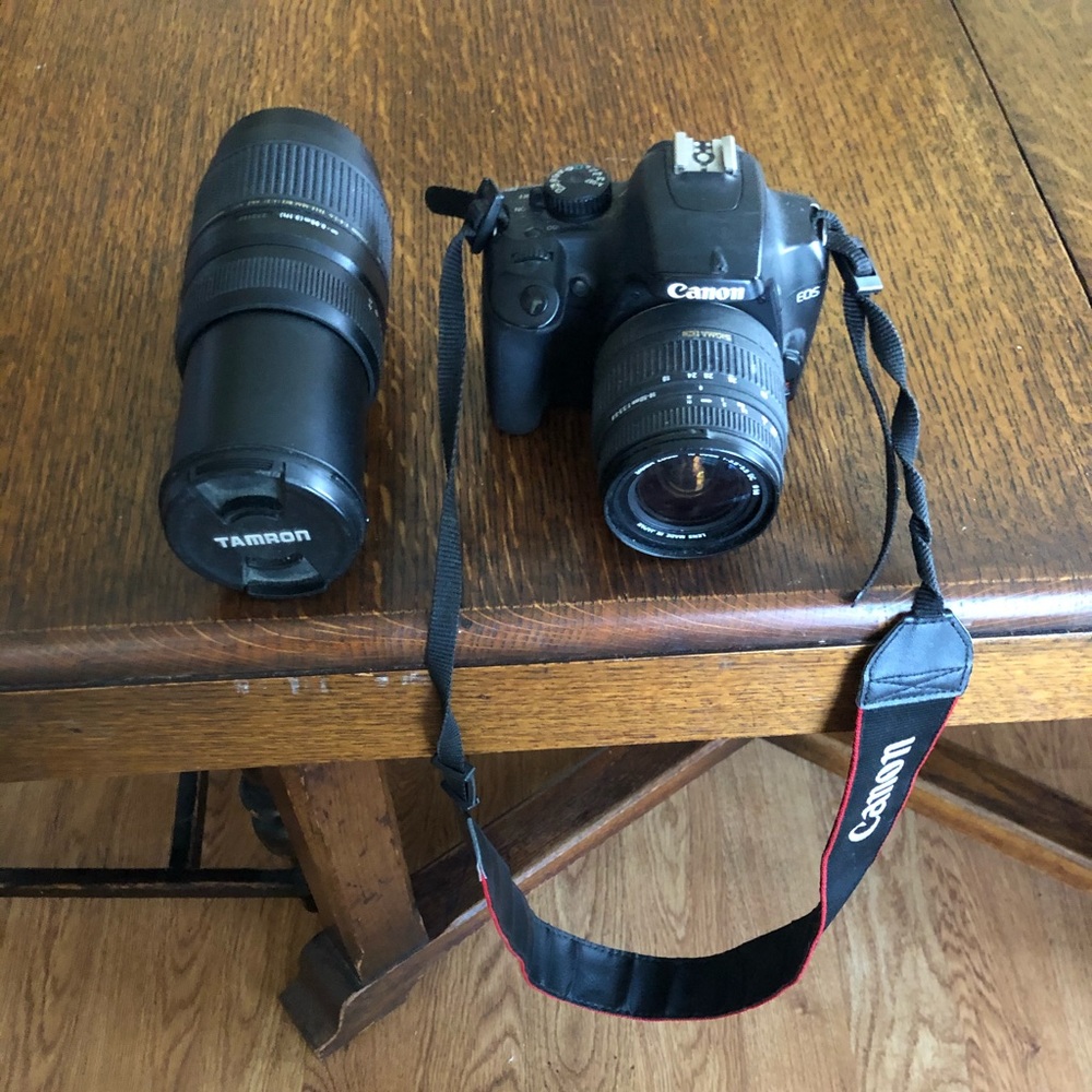 Canon EOS xs camera with additional lens